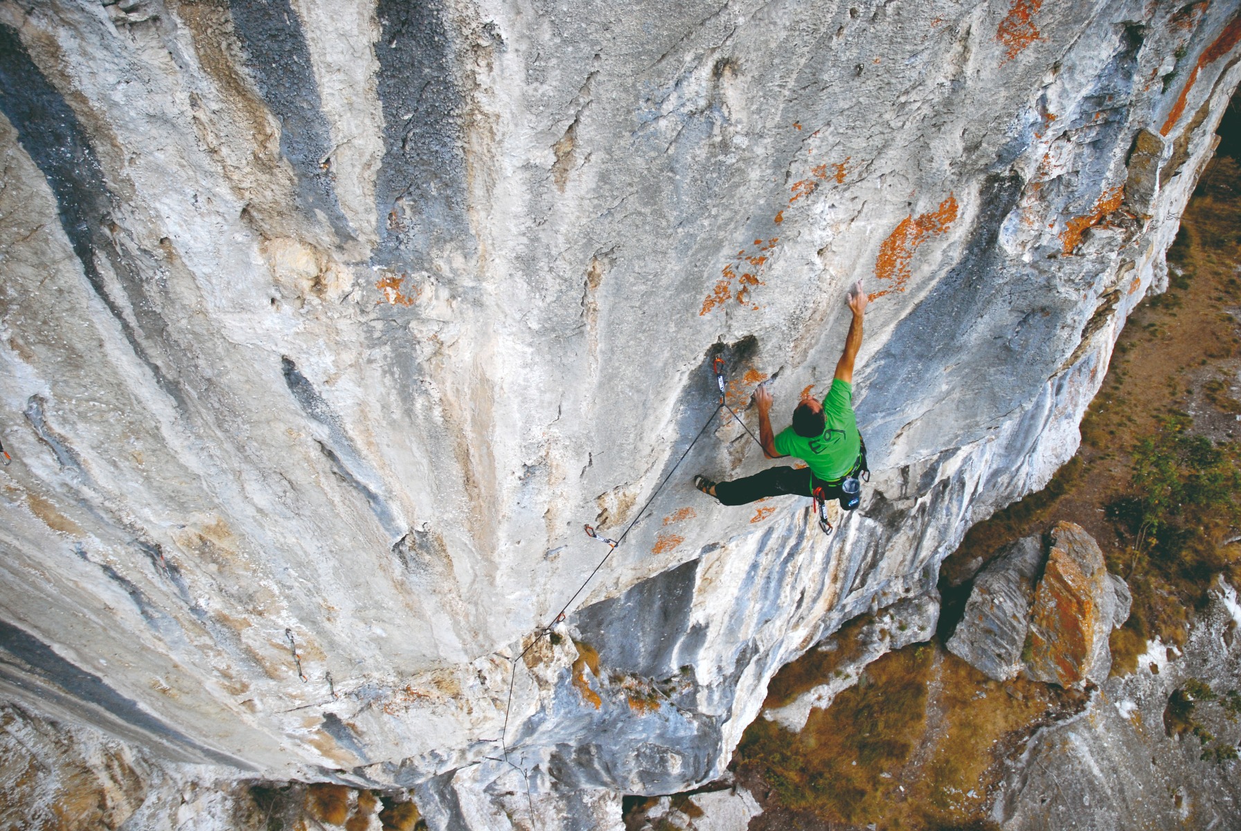 Seve Scassa su Minitraxion, 8b+ Foto Loris Beccaria
