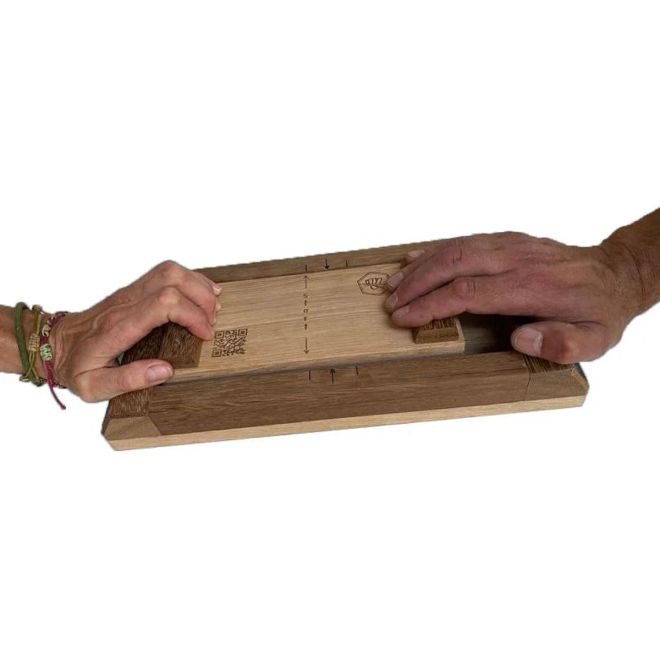 Crush Club Crimp Battle finger pull game