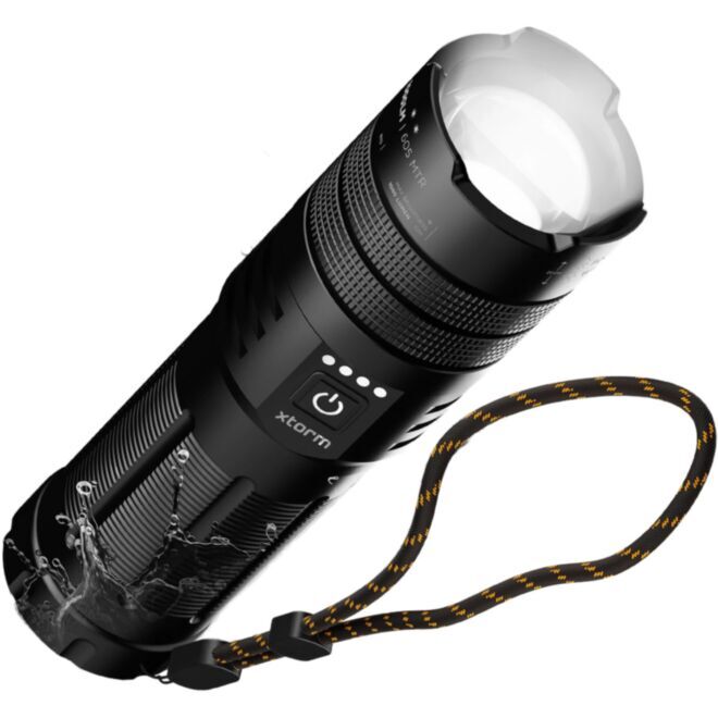 Xtorm Flashlight Powerbank - 10500 mAh flashlight charger