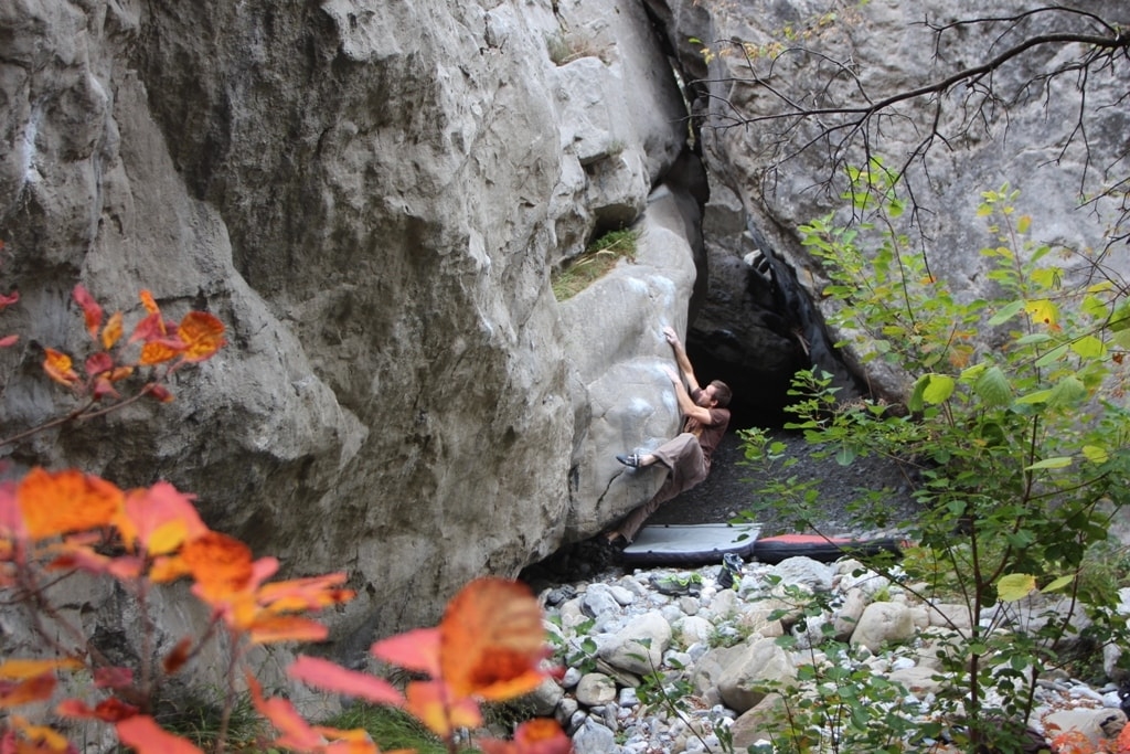 Arrampicata boulder Triora Arrampicata boulder Triora