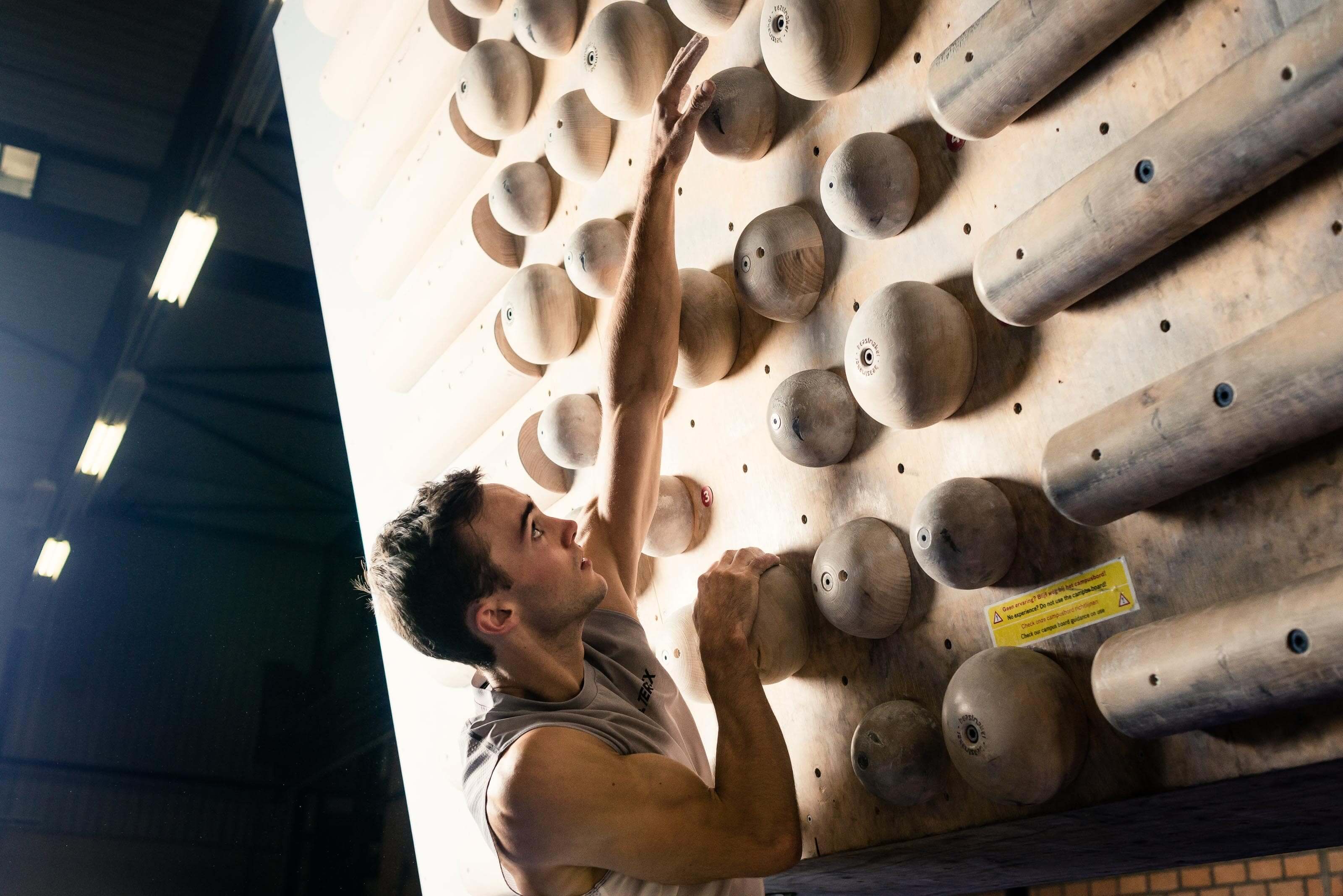 Training for climbing credits Bram Berkien Loic Timmermans training for climbing; credits Bram Berkien