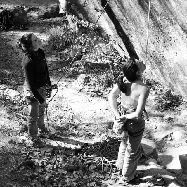 Arrampicata sportiva in falesia